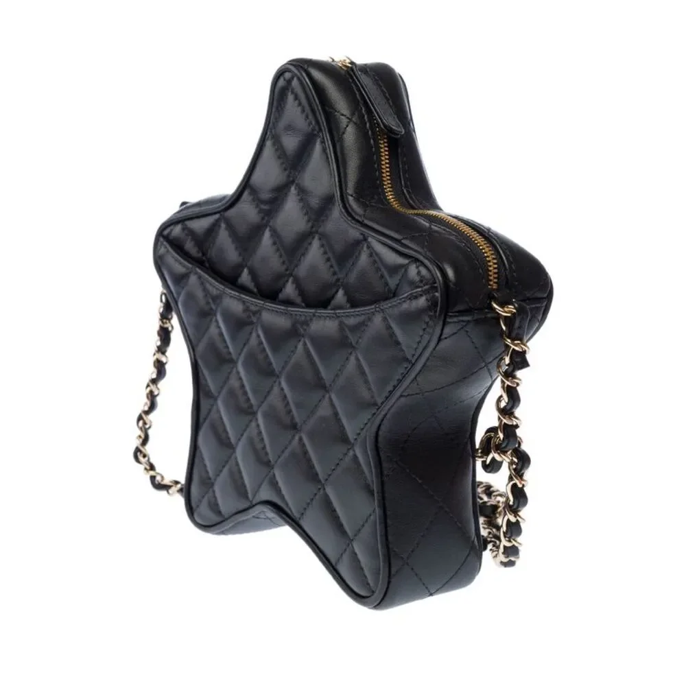 CHANEL Shoulder Bag